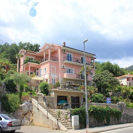 Apartments And Rooms By The Sea Medveja, Opatija - 2305 Lovran Luaran gambar