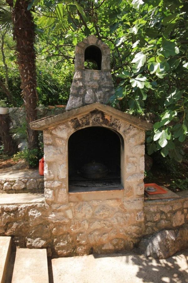 Apartments And Rooms By The Sea Medveja, Opatija - 2305 Lovran Luaran gambar