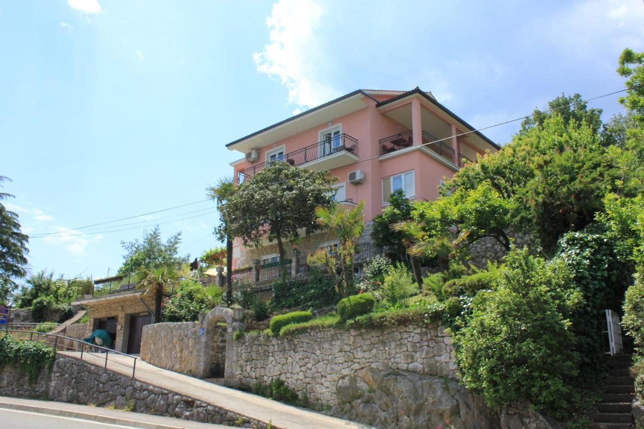 Apartments And Rooms By The Sea Medveja, Opatija - 2305 Lovran Luaran gambar